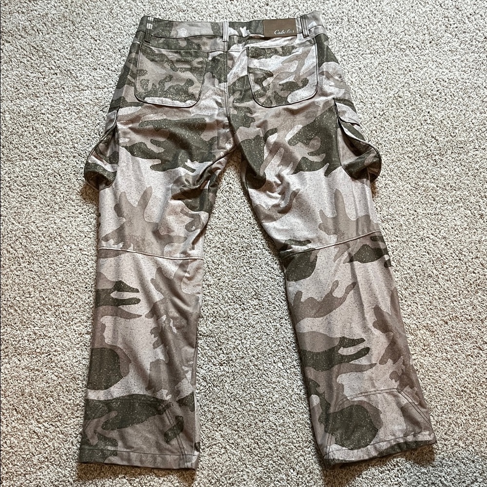 Cabela's Camo Cargo Pants - Picture 4 of 5